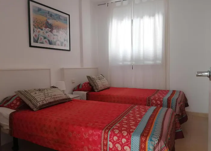 Bonita Villa Con Propio Entrada Y Con Piscina